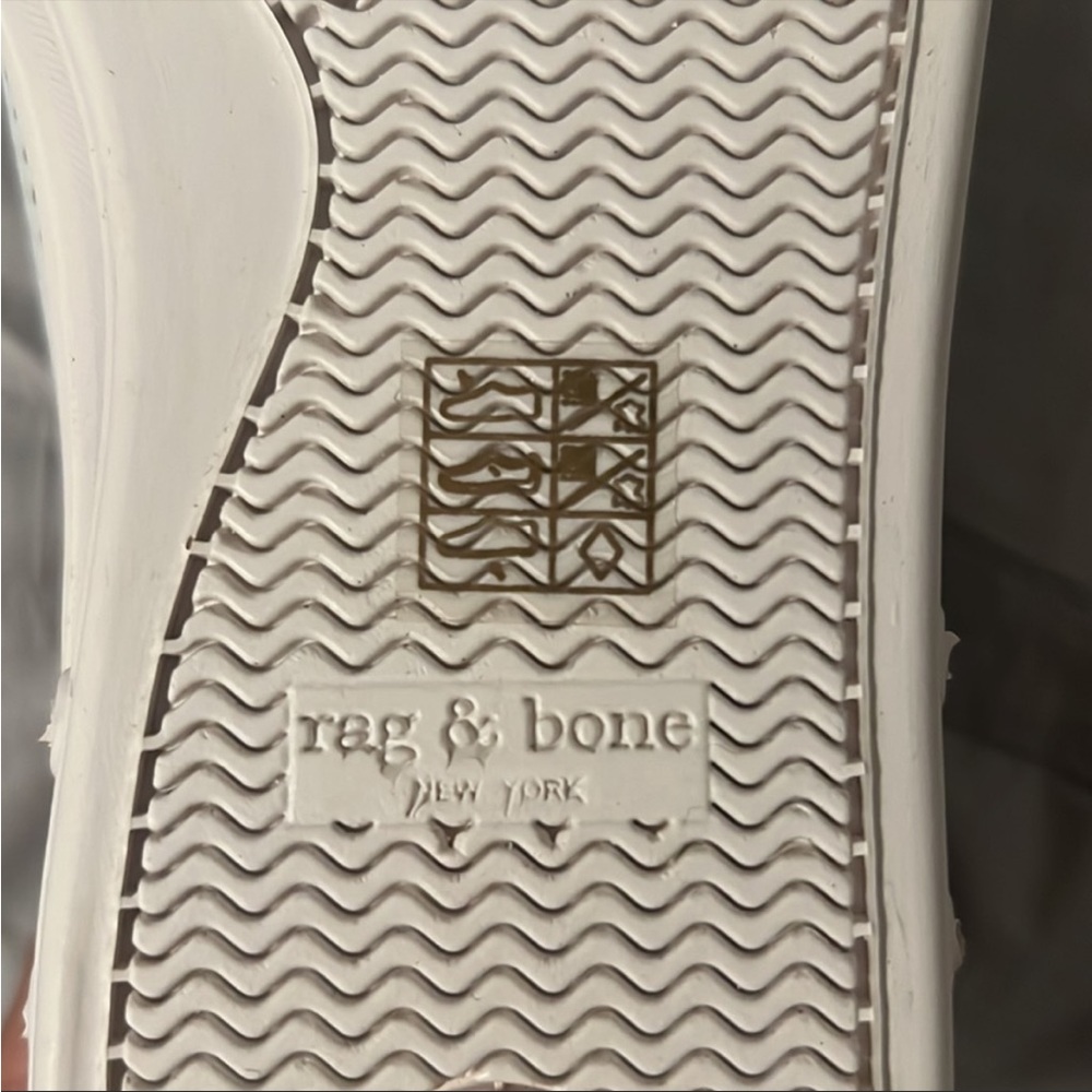 RAG & BONE White Leather Perforated Sneakers brand new never worn - Picture 7 of 7